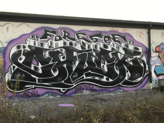 CHUK / Walls