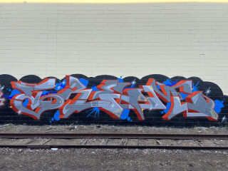 trem / Walls