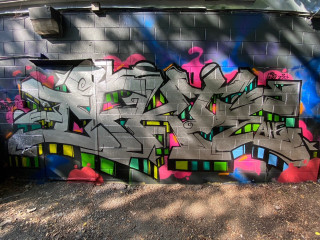 Dfkte / Austin / Walls