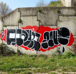 Gues / Bombing