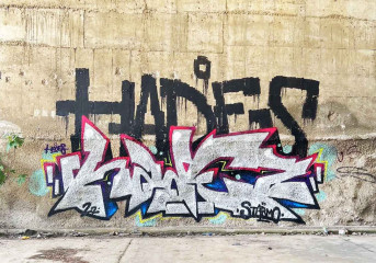 Hades / Sarajevo / Walls