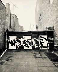 Moi / New York / Walls