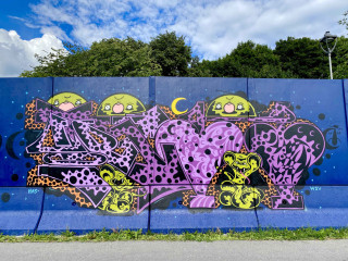 Mucho / Oslo / Walls