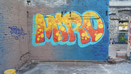 Miro / Tampa / Walls