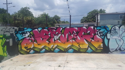 Jesor / Tampa / Walls