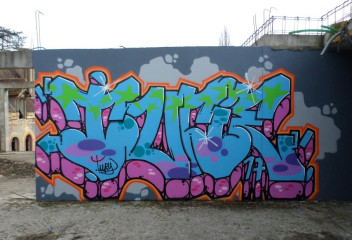 turie / Paris / Walls
