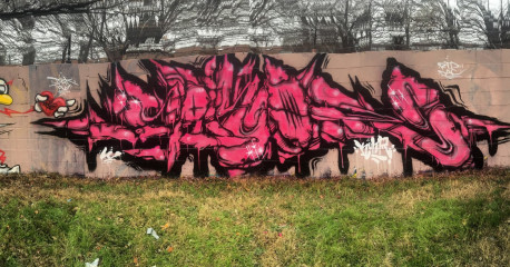 Spikoe / Austin / Walls