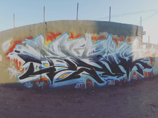 Alias / Phoenix / Walls