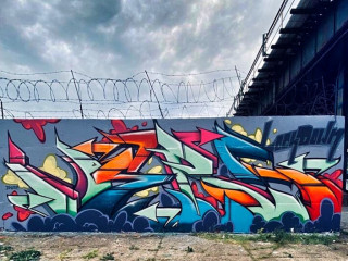 VERS 718 / Brooklyn Park / Walls