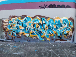 Delm / Sydney / Walls
