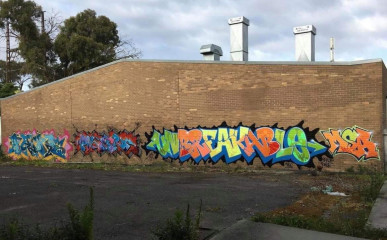 Unbreakable / Melbourne / Walls