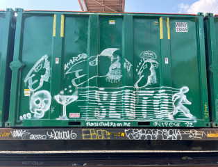 Sluto, karso / New York / Freights