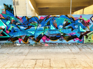 Peas / Los Angeles / Walls