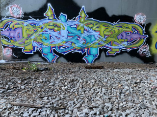 Retsy / Honolulu / Walls
