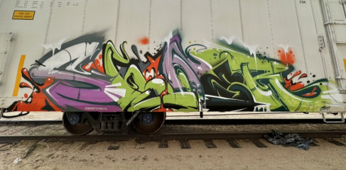 SHOER / Trains