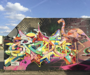 Spade / Berlin / Walls