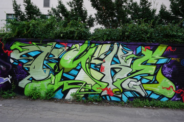 Tyke / Toronto / Walls