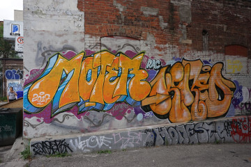 Moter Kered / Toronto / Walls